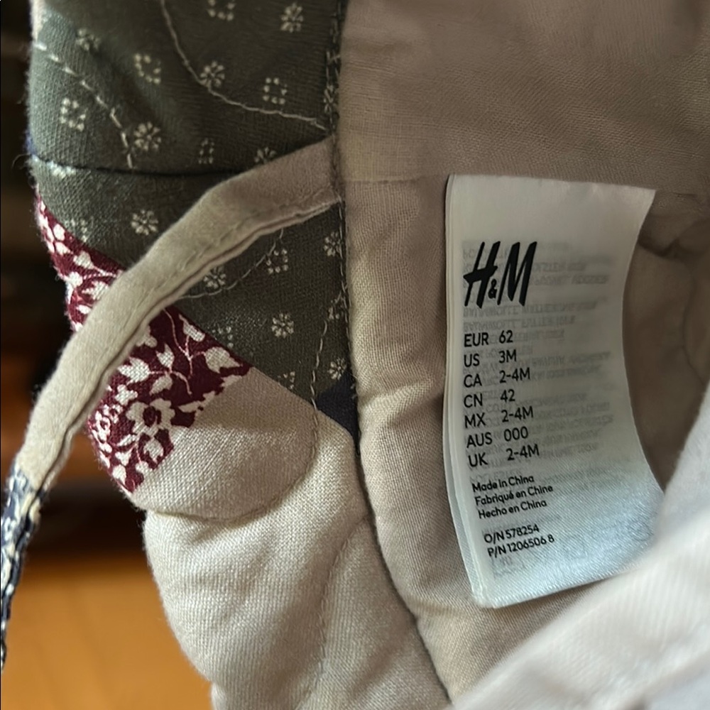 H&M baby quilted hat and vest 3 month - Picture 3 of 8